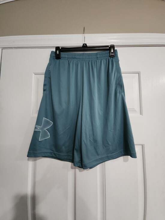 Under Armour Other - Under Armour Tech Graphic HeatGear Athletic Training Shorts